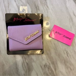 BETSEY JOHNSON l Wallet Lavender